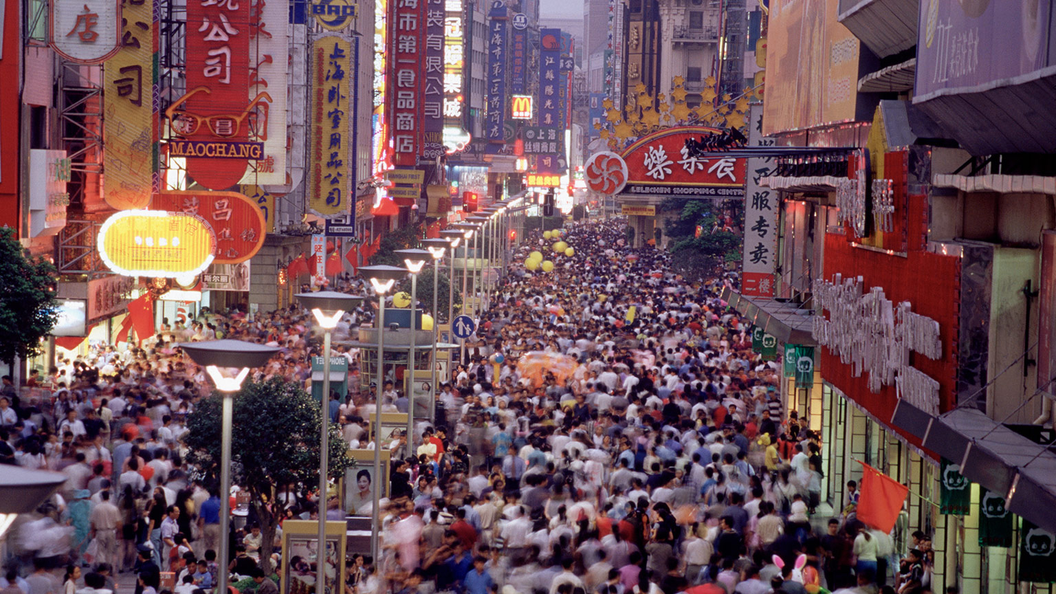 中国旅游业强势回归：“五一”期间共计2.74亿人次出游
